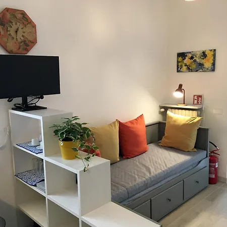 Piccolo Vicino Al Centro Storico Apartamento